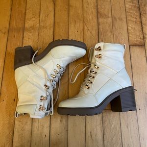 Eddie Lace-up Bootie, Off-White. Size 7